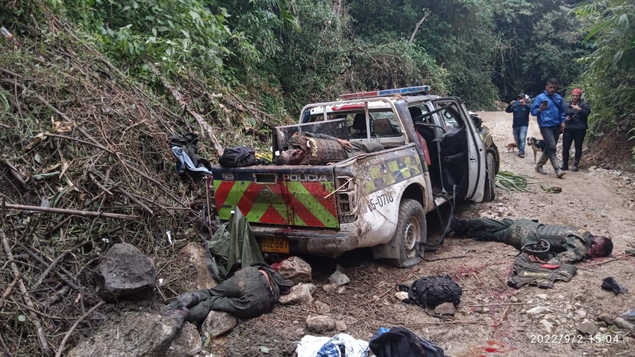 Imagens Fortes Ataque Explosivos Deixa Cerca De Oito Policiais